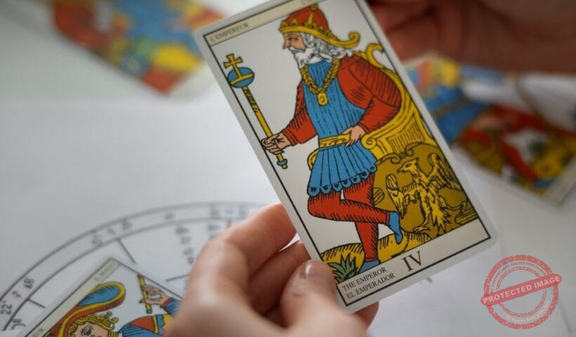 Месечен Таро хороскоп